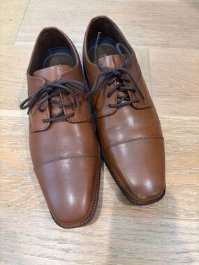 Men's Johnston and Murphy Brown Leather Cap-Toe Dress Shoes - Like New
